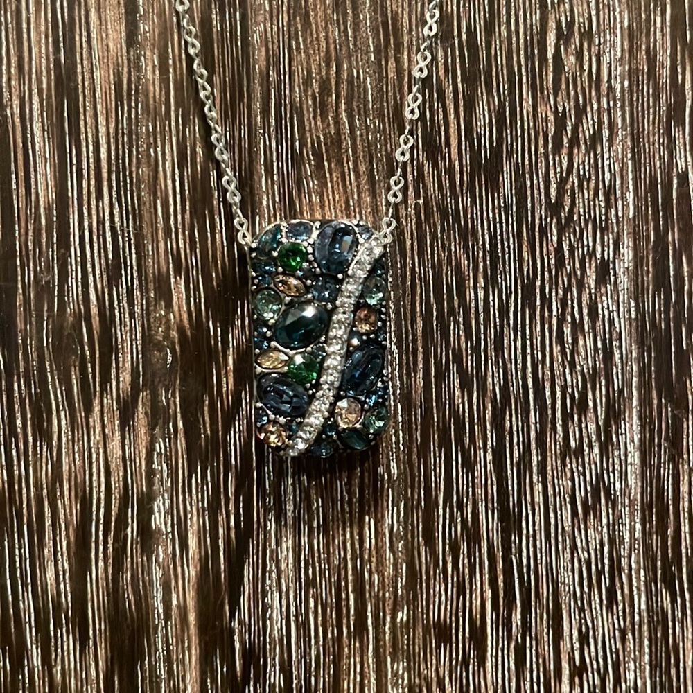 Brighton STUNNING pendant necklace. Crystals on on side - reversible PERFECT